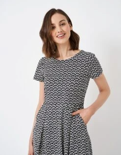 Gracie Jersey Dress 8 Gracie Jersey Dress -Crew Clothing WSJ179 DKNAVY 3