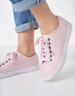 Danielle Canvas Trainer